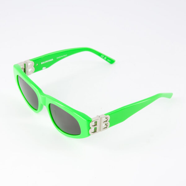 Balenciaga - Grüne Cat Eye Sonnenbrille mit Logo - Image 2